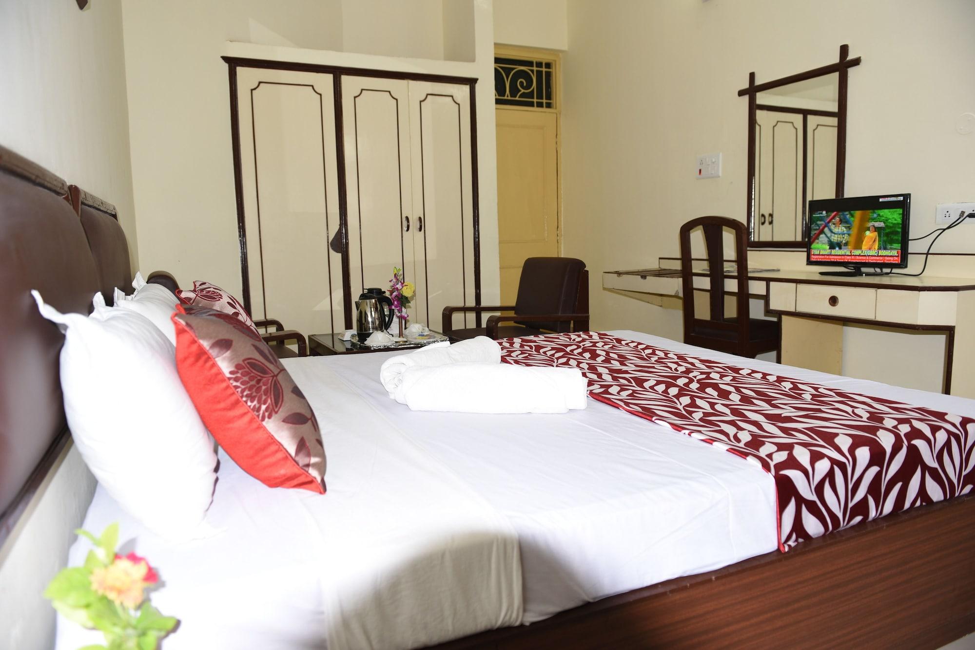 Hotel Lumbini International Bodh Gaya Exteriör bild