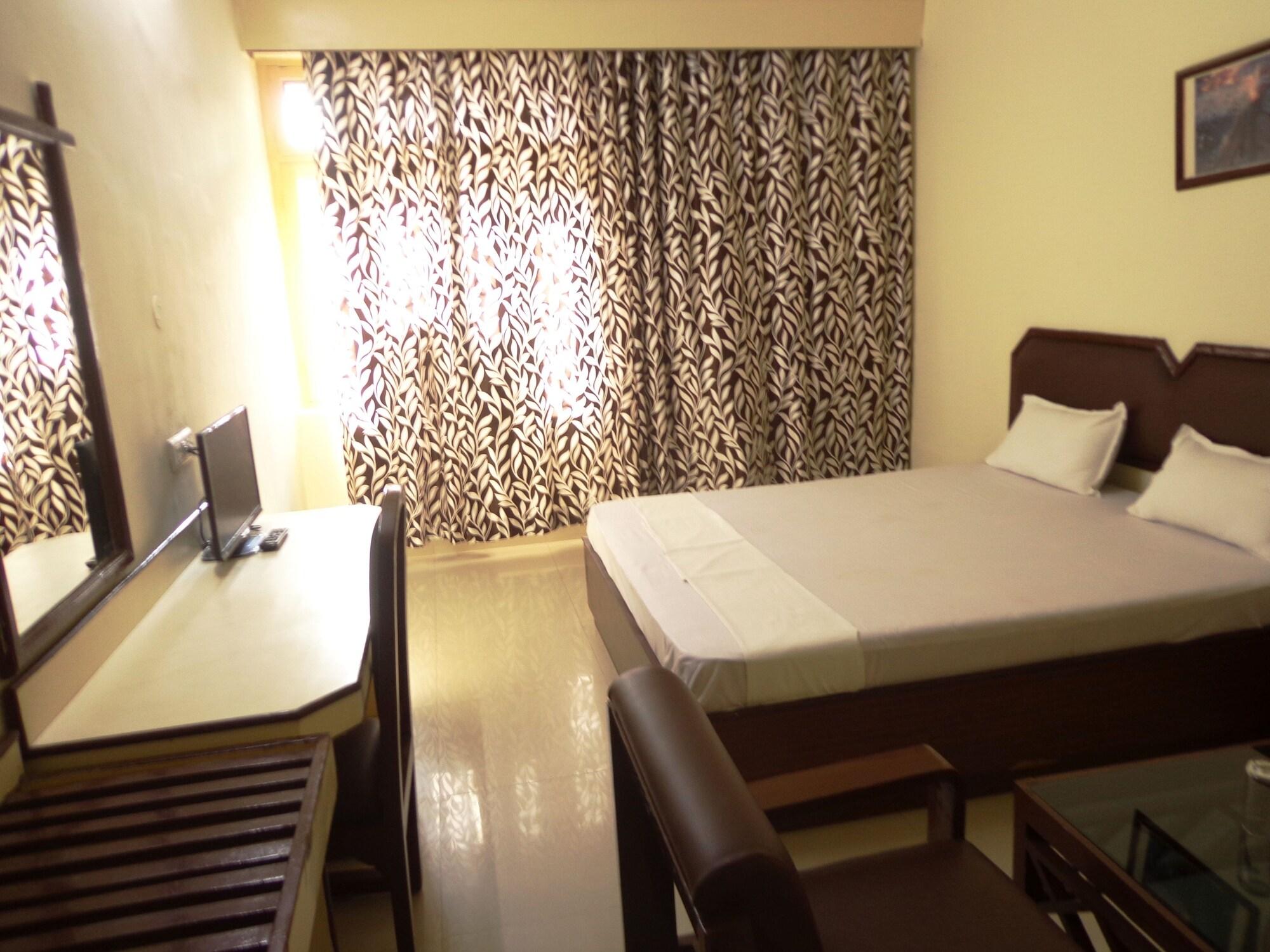 Hotel Lumbini International Bodh Gaya Exteriör bild