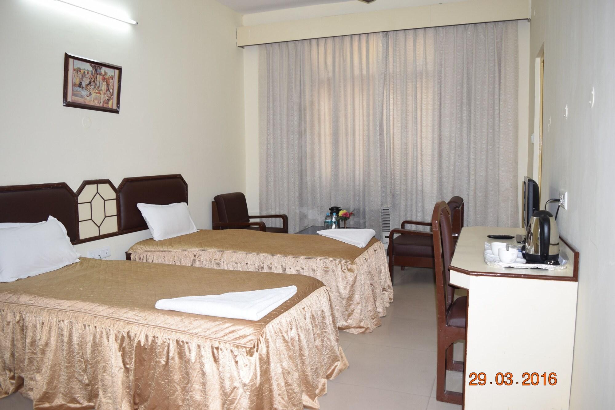 Hotel Lumbini International Bodh Gaya Exteriör bild