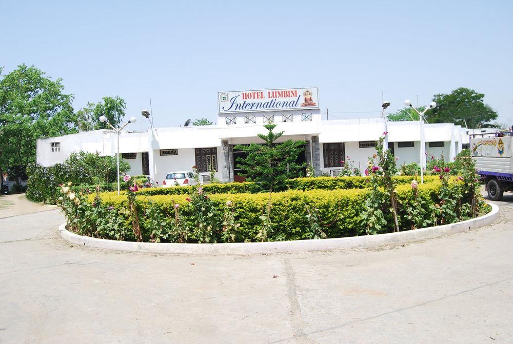 Hotel Lumbini International Bodh Gaya Exteriör bild